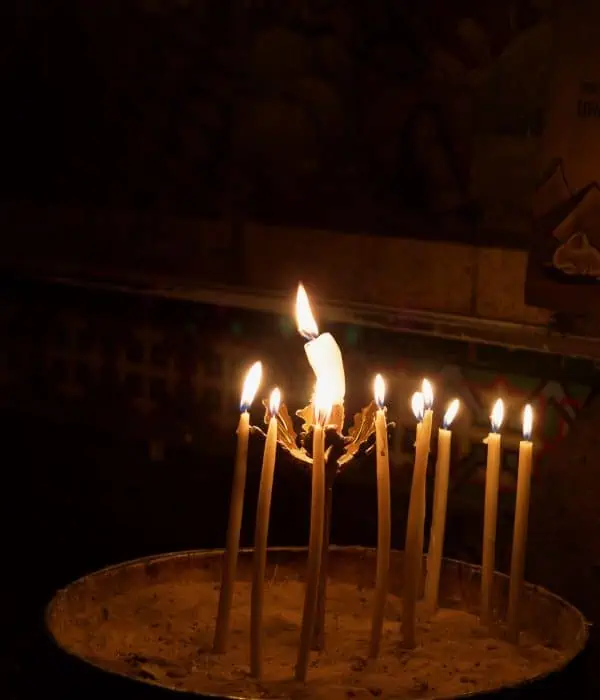 votive lights at the Holy Sepulchre
