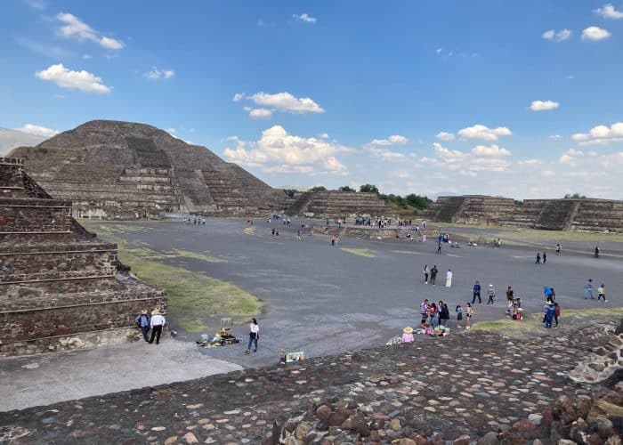 mexico pilgrimage pyramids