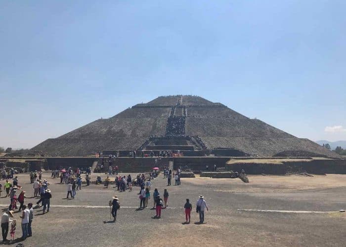 Mexico pyramid sun pilgrimage tour