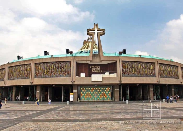 basilica outside mexico pilgrimage tour guadalupe