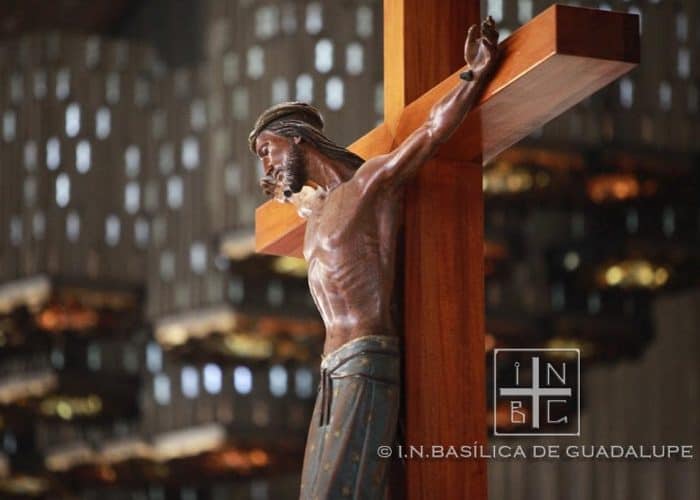 cross basilica guadalupe pilgrimage mexico