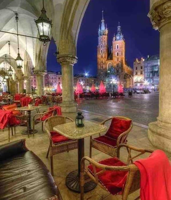 krakow main square seating poland pilgrimage tour