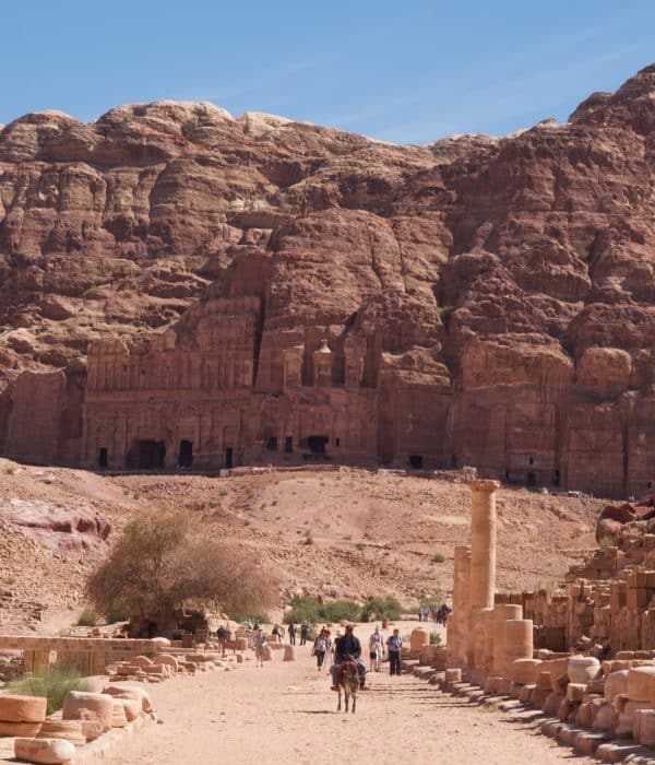 Petra-road-treasury
