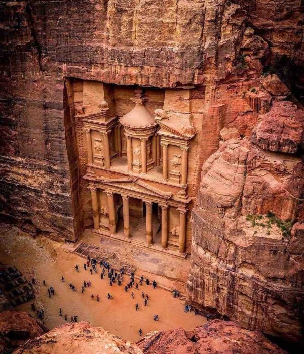 Treasury Petra Jordan Pilgrimage